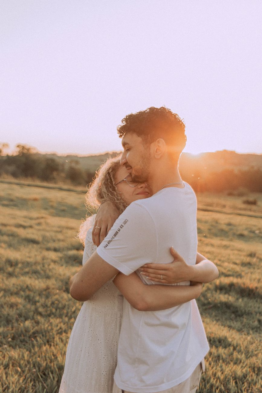 Pareja abrazada
